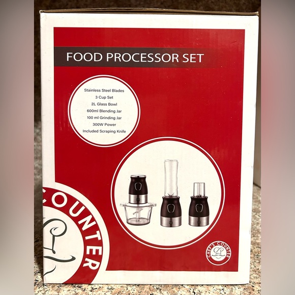 NEW FOOD PROCESSOR SET - Picture 3 of 5